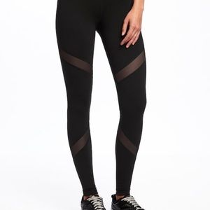 NWOT Old Navy Mesh Panel Compression Leggings